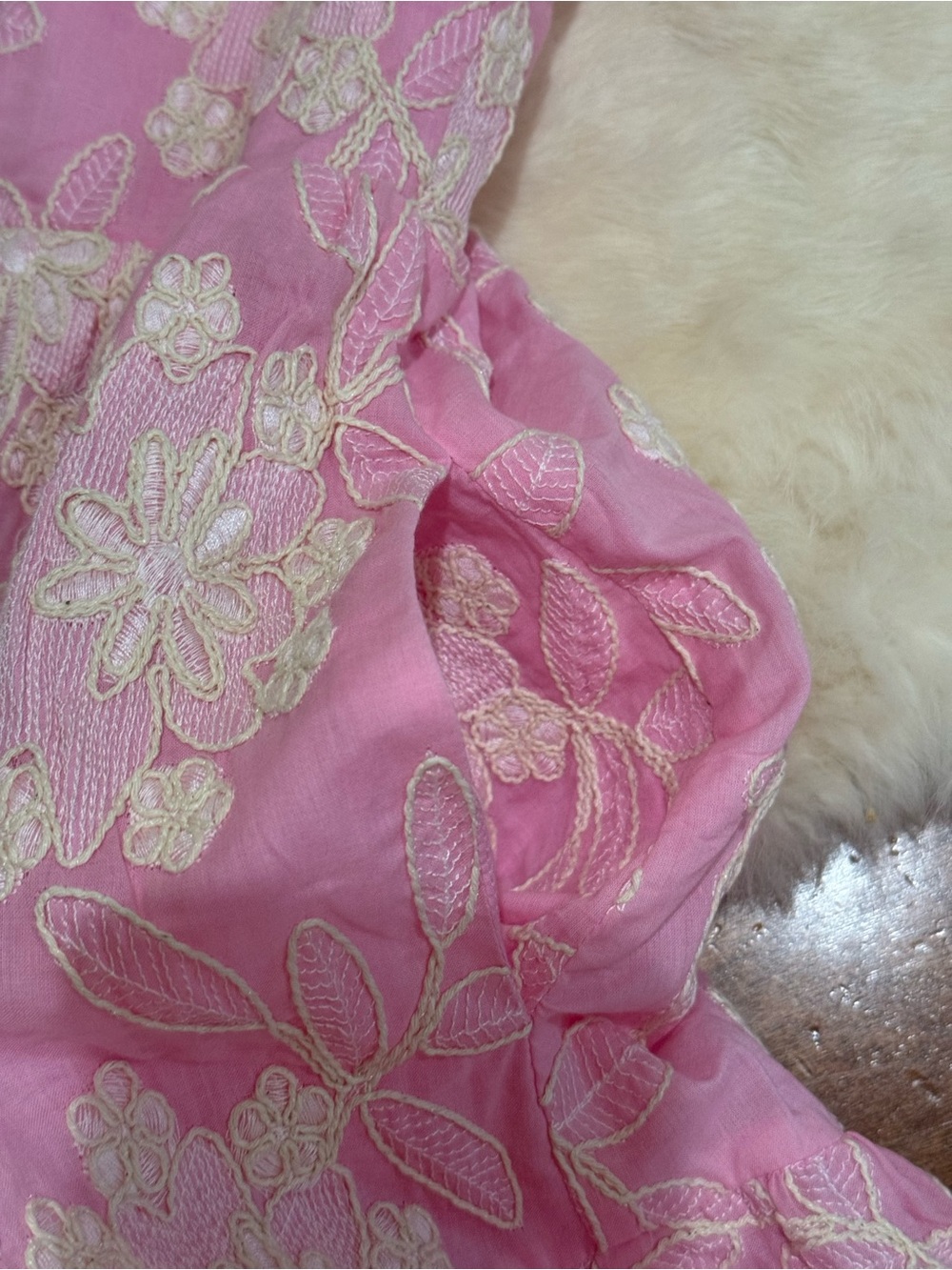 Avara Maddie Pink Lace Short Dress M NWT - Picture 14 of 14